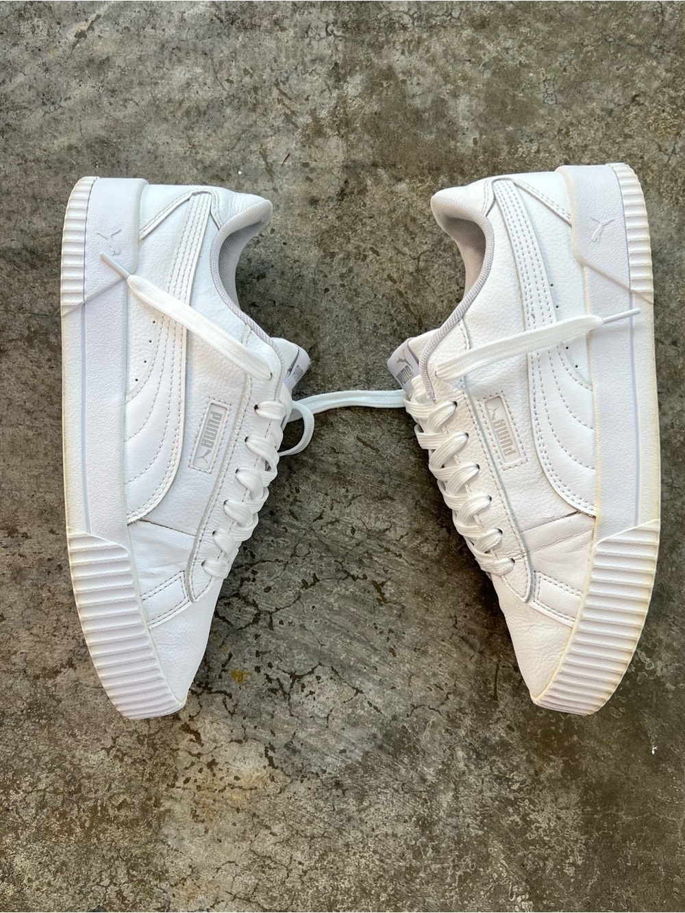 PUMA Carina 2.0 White Leather Platform Sneakers Women’s 8.5 Y2K